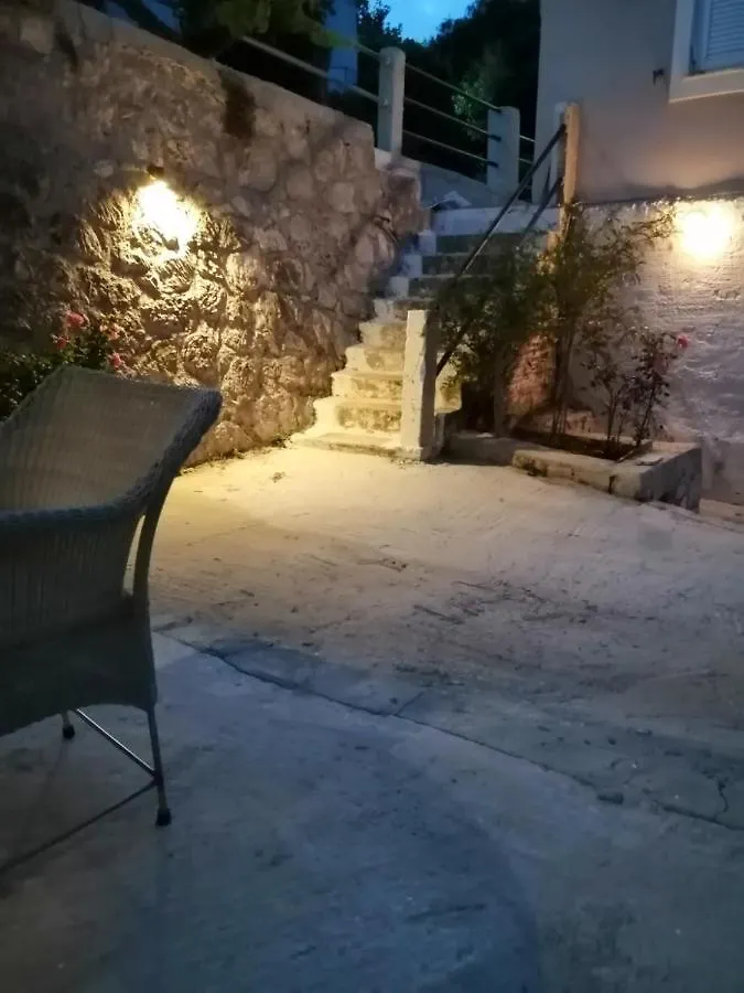 Villa Dina'S House Agia Thekli
